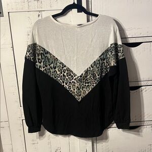 Stylish Women's Leopard Print Colorblock Top